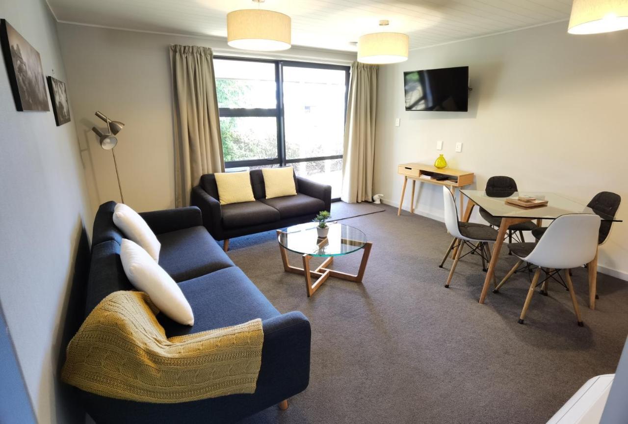 Milford Road Apartments Te Anau Zewnętrze zdjęcie